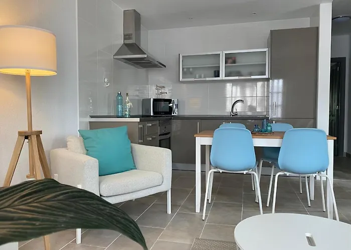 Lc Bastian Marina Costa Teguise